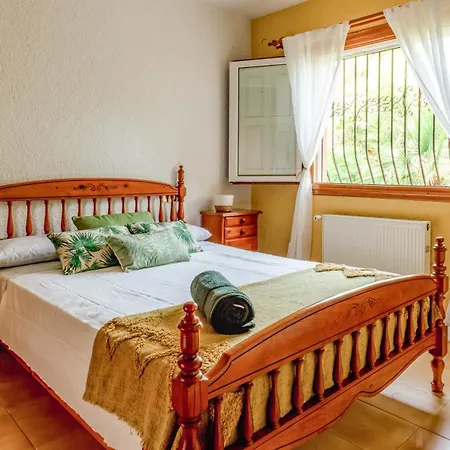 Villa De *
