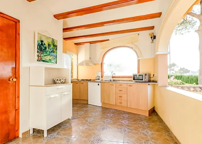 La Villa Mediterranea De Heracles En Denia